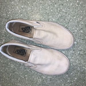 womans white vans